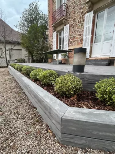 Terrasse bois en accoya gris système grad
